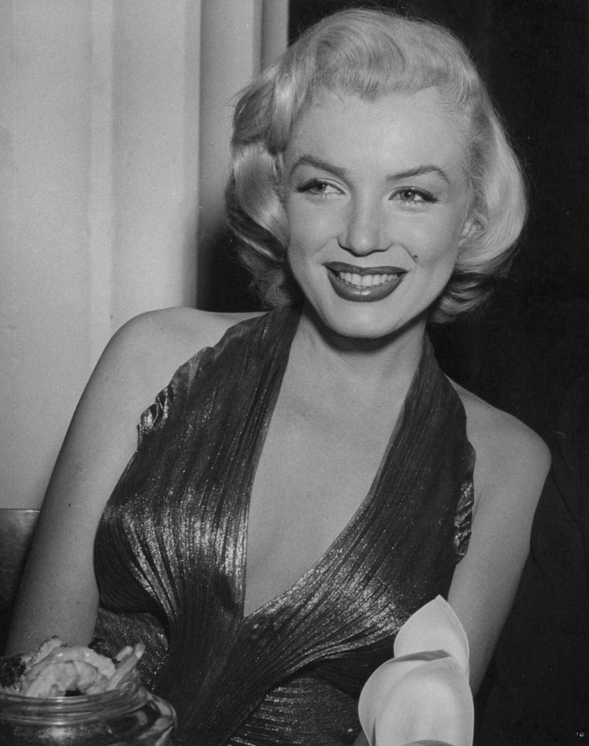 Gorgeous Marilyn. Part 39 - Marilyn Monroe, Celebrities, Cinema, The photo, Black and white photo, Story, 20th century, Longpost