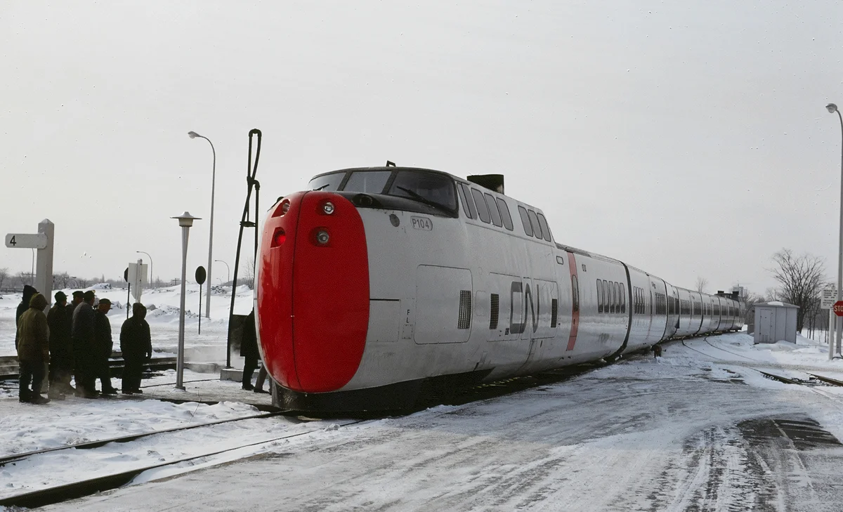 Газотурбинный поезд UAC TurboTrain | Пикабу