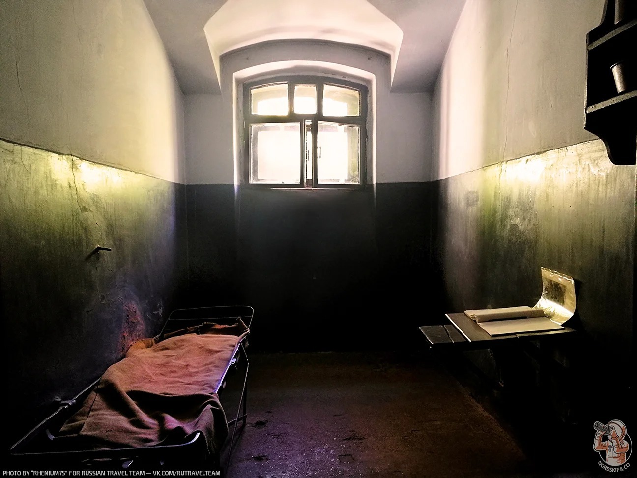 картинки тюрьмы дом