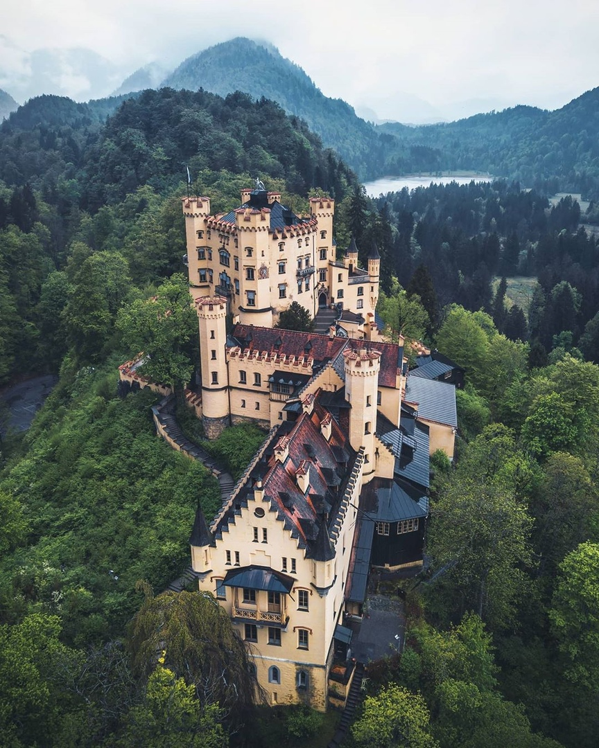 Medieval castles that have survived to this day - Architecture, Middle Ages, Lock, Fortress, Europe, Beautiful view, Longpost, Fortification, Hohenzollern Castle