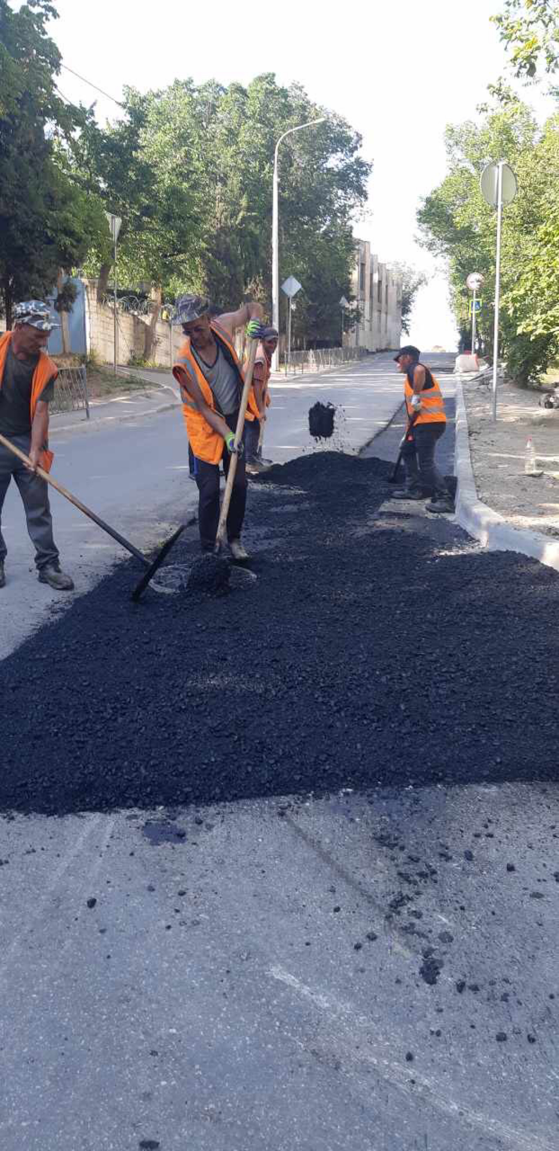 Throw further, rest while it flies - My, Asphalt, Asphalt laying, Work, Shovel