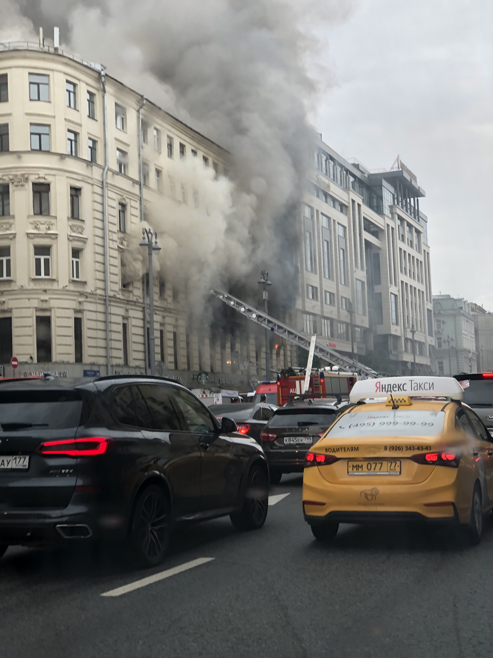 Fire on Tverskaya right now - My, Fire, Tverskaya, Longpost