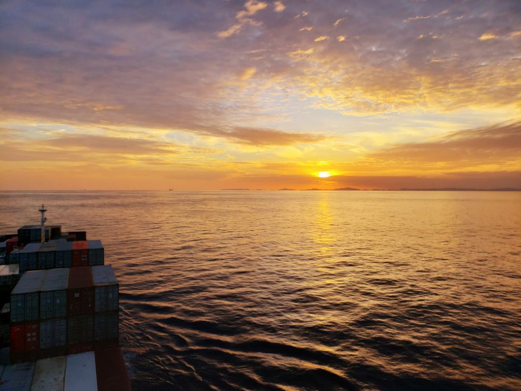 Dawn in Indonesia - My, Sailors, Sea, Mobile photography, dawn