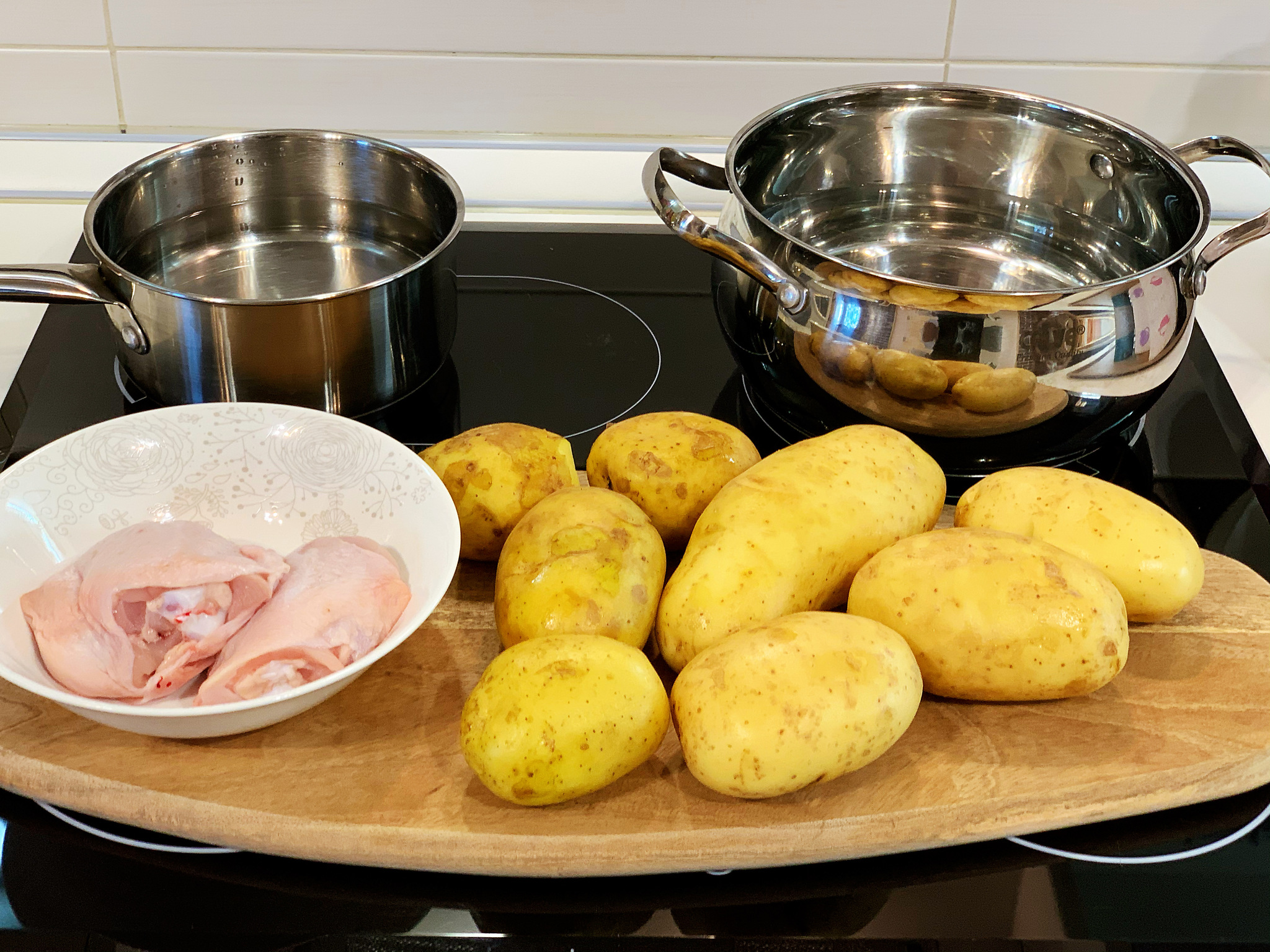 Холодный картофель. Немецкая кухня отварной картофель. Жареные пельмени. Ледяная картошка. Картошку в холодную или кипящую воду