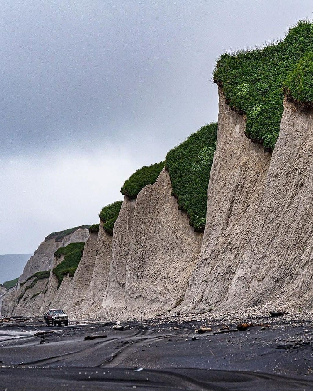 Белые скалы на Курилах - Курильские острова, Скалы, Природа, Россия, Фотография, Длиннопост, Побережье