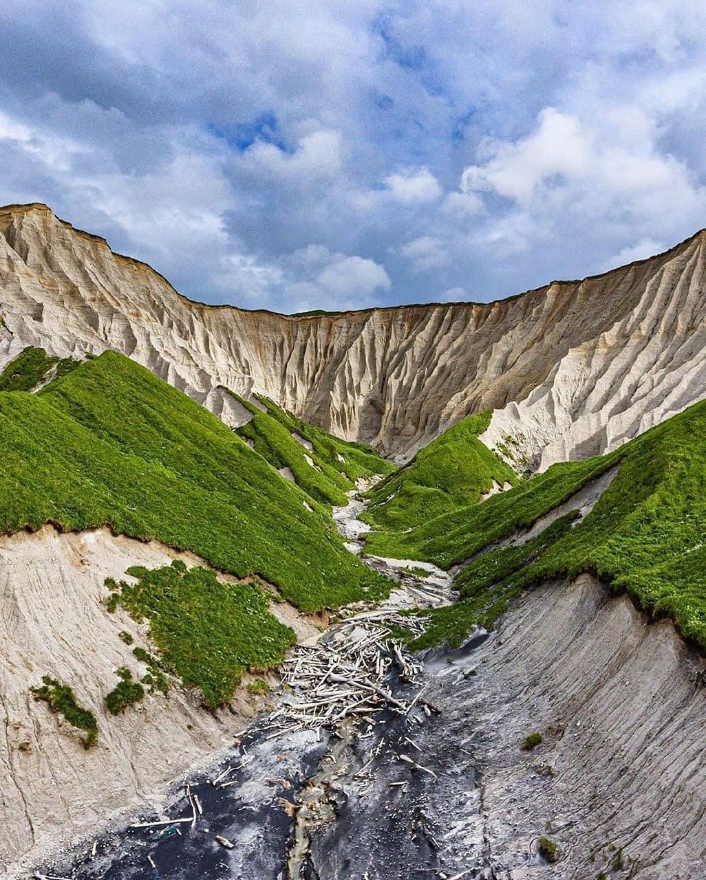 Белые скалы на Курилах - Курильские острова, Скалы, Природа, Россия, Фотография, Длиннопост, Побережье