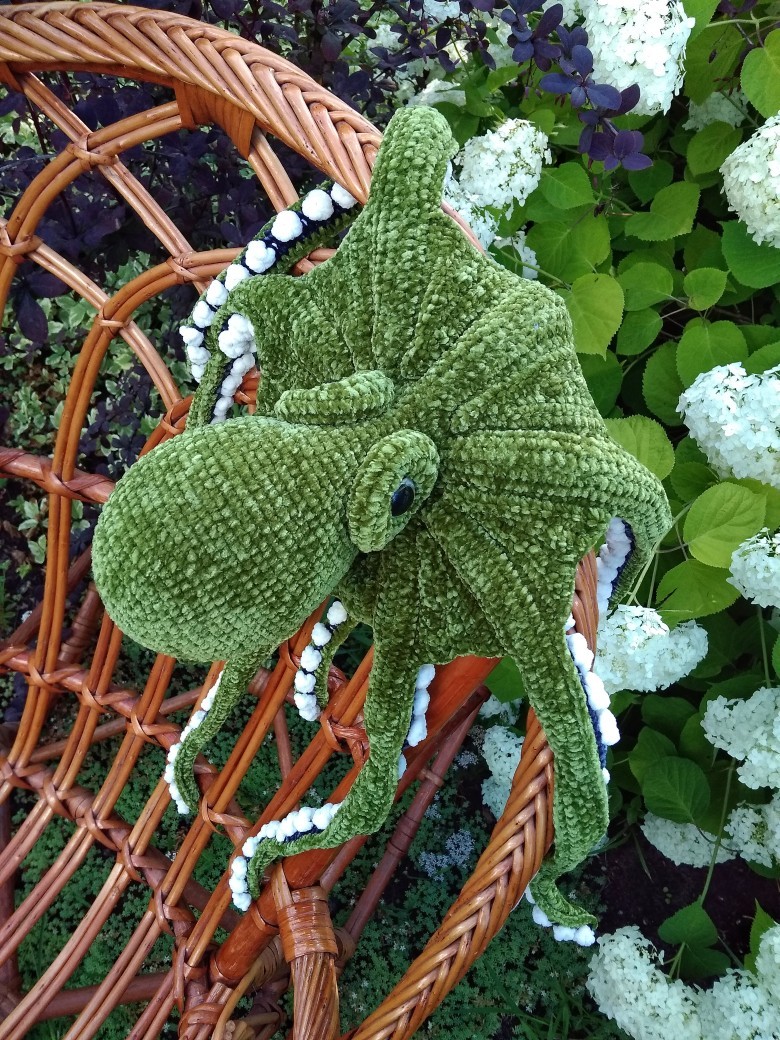 He was green - My, Octopus, Crochet, Knitted toys, Needlework without process, Longpost