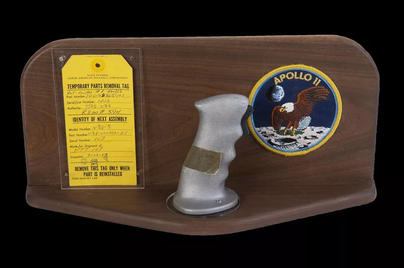 Apollo 11 joysticks sold for $780 thousand - Apollo 11, NASA, Space, Joystick, Spaceship, Cosmonautics, Longpost