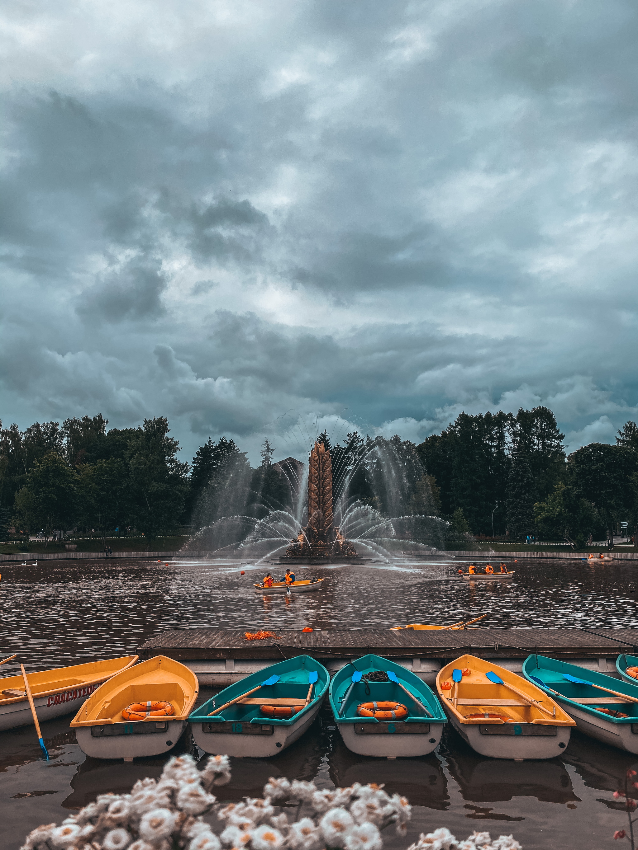 Moscow is stormy - My, Moscow, VDNKh, Thunderstorm, Weather, The photo, Longpost