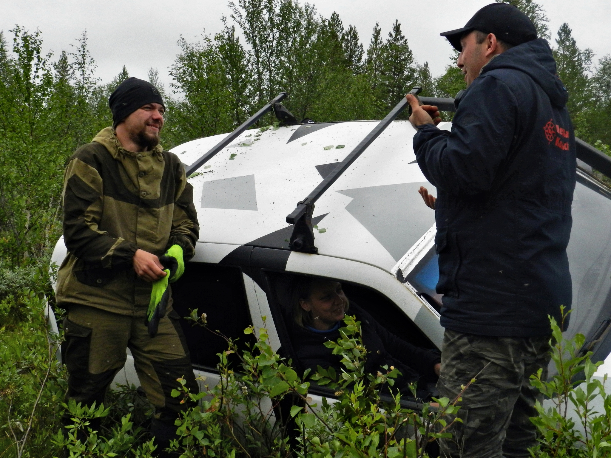 The way back. They almost drowned Shniva in the swamp! Wrangler, Pajero, L200, Duster. Part 2, Offroad - My, Murmansk, 4x4, Offroad, Niva, Renault Duster, Kola Peninsula, Jeep, Swamp, Video, Longpost