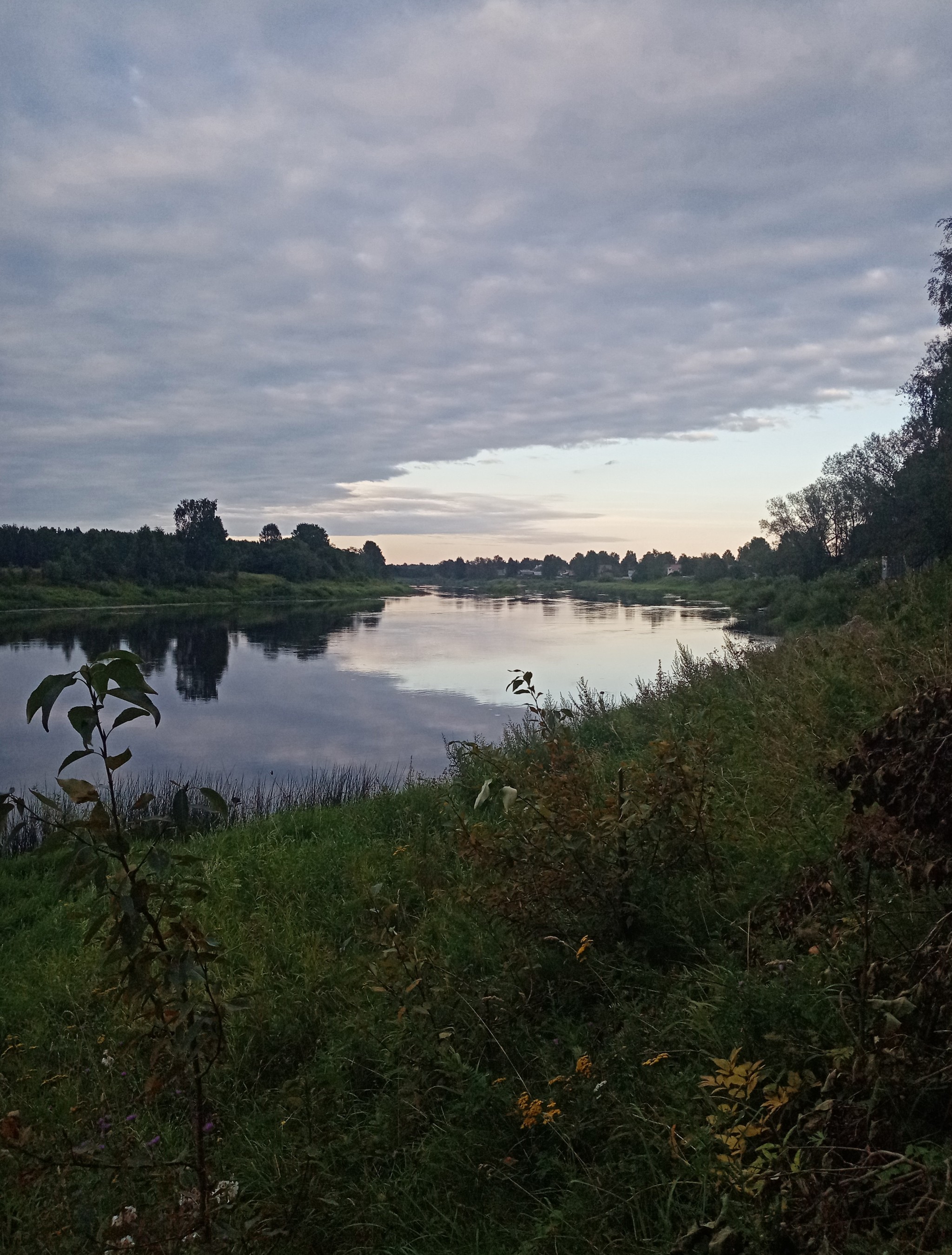 Sky... - My, Sky, dawn, River, Grass, A life, Nature, The nature of Russia, Nature and man