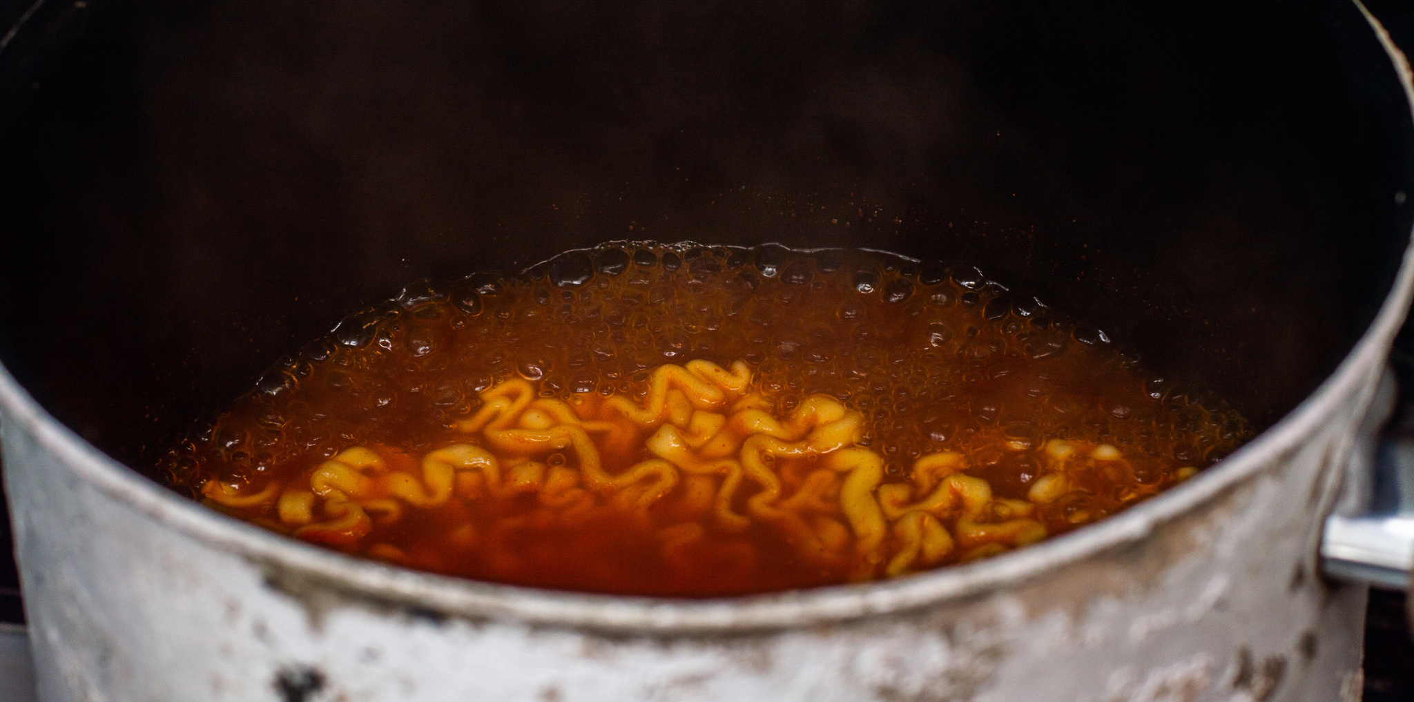 Samyang HOT chicken flavor ramen stew type - underdog of the noodle ring - My, Doshirakology, Samyang, Noodles, Longpost, Spicy