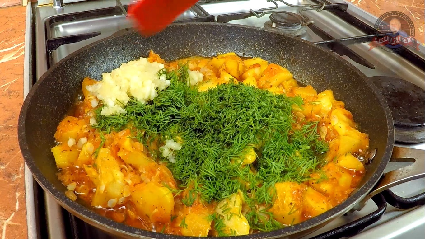 Squash stewed in a frying pan with sauteed vegetables - My, Stew, Squash, Recipe, Food, Cooking, With grandfather at lunch, Video, Longpost, Video recipe