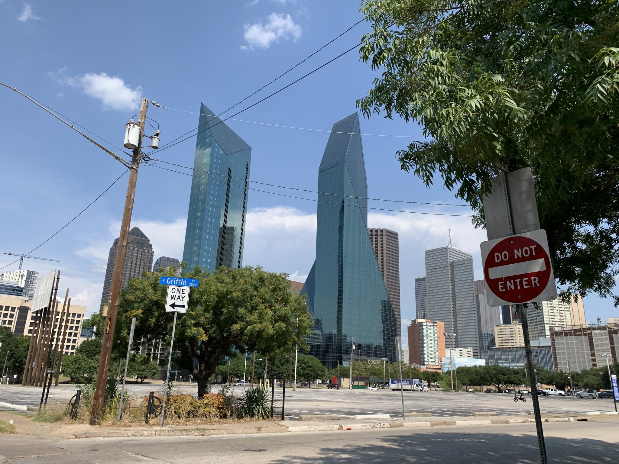 В тебя можно влюбиться? Даллас . 8.16.2020 Dallas,TX - Моё, Мобильная фотография, Путешествия, США, Длиннопост