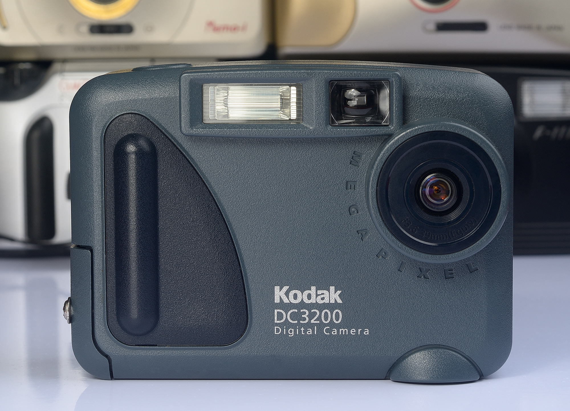 1-мегапиксельный монстр. Фотографируем на Kodak DC3200 двадцатилетней  давности | Пикабу