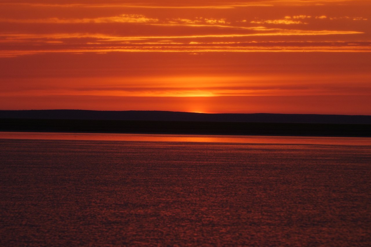 Two different skies of the same sky) - My, The photo, The nature of Russia, North, Evening, Sunset