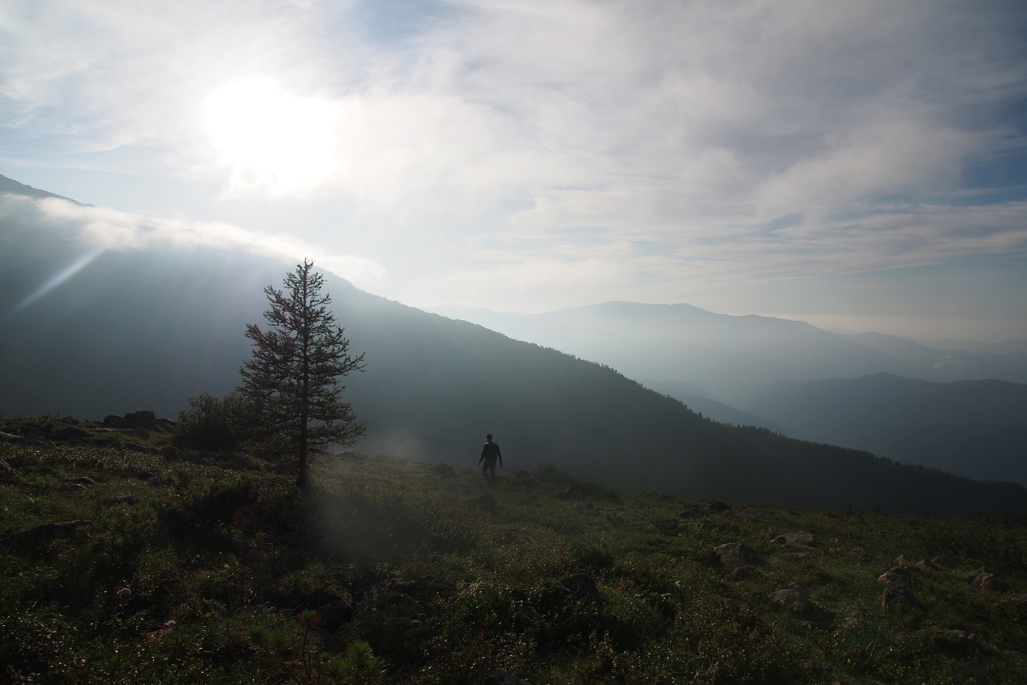 Borus. When you are very lucky with the weather. Photo post - My, The mountains, The photo, Borus, Hike, Beautiful girl, Nature, Longpost, Krasnoyarsk region, Cheryomushki, Sayanogorsk, Clouds, Travels, beauty of nature, The nature of Russia