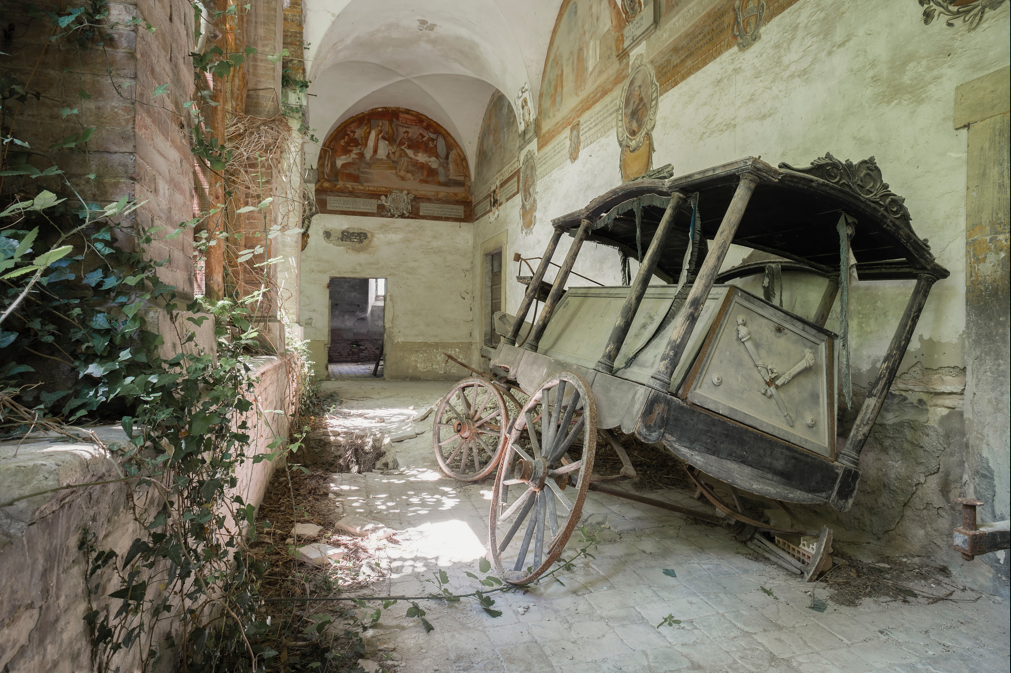 Photos of abandoned places - Longpost, Interesting places, Abandoned, Old man, Past