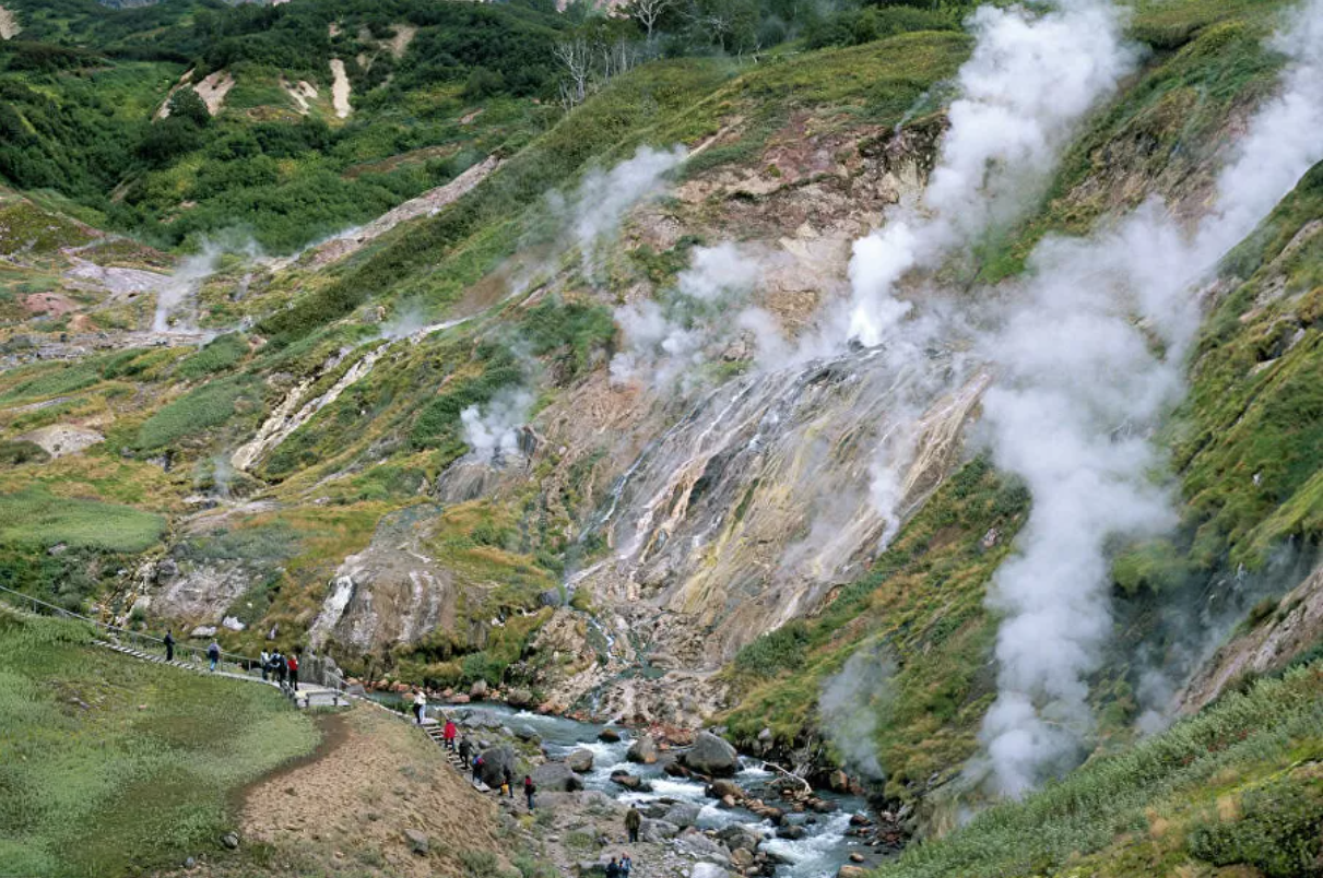 “Splendor and poverty” of Kamchatka. About poachers, gold mining and ecotourists - Kamchatka, Ecology, A fish, Tourism, Longpost