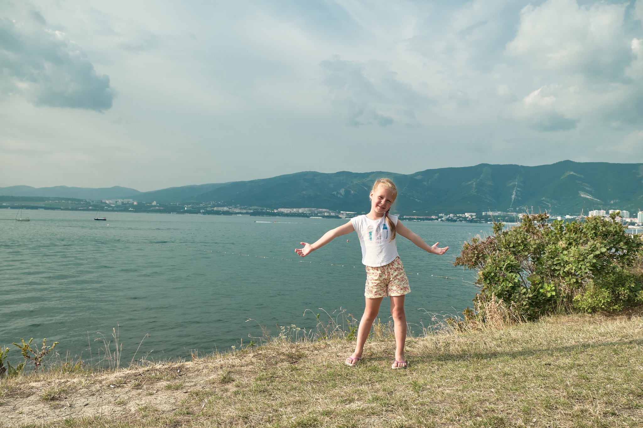 Gelendzhik The best city on the Black Sea? Beaches, walks. Flying a Dji drone - My, Gelendzhik, Praskoveevka, Dji, Drone, Black Sea, Kabardinka, Video, Longpost