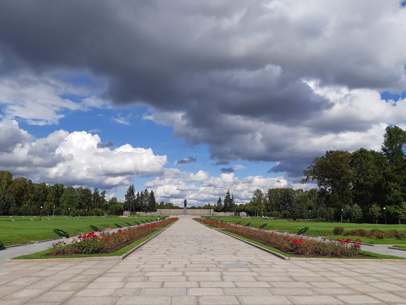 Пискаревский парк санкт петербург фото