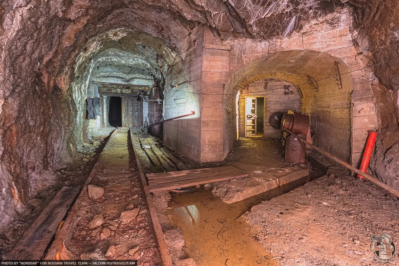 “Bunker” on the abandoned horizon of an old mine (-150 meters) Where did it come from here and what is it really? - My, Abandoned, Mine, Mining, Longpost, Video