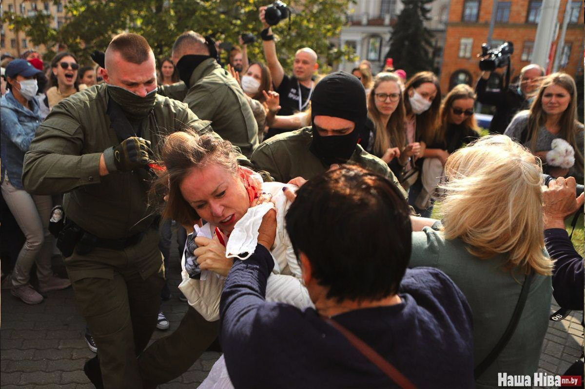 1) September 12. Protests in Belarus - City Day / Women's March - Politics, Women, Girls, Republic of Belarus, Protests in Belarus, Detention, Militia, Siloviki, Video, Longpost