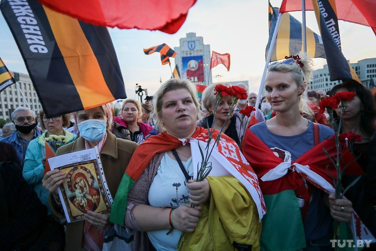 Supporters of Lukashenko held a rally in the center of Minsk - Politics, news, Republic of Belarus, Protests in Belarus, Alexander Lukashenko, Longpost