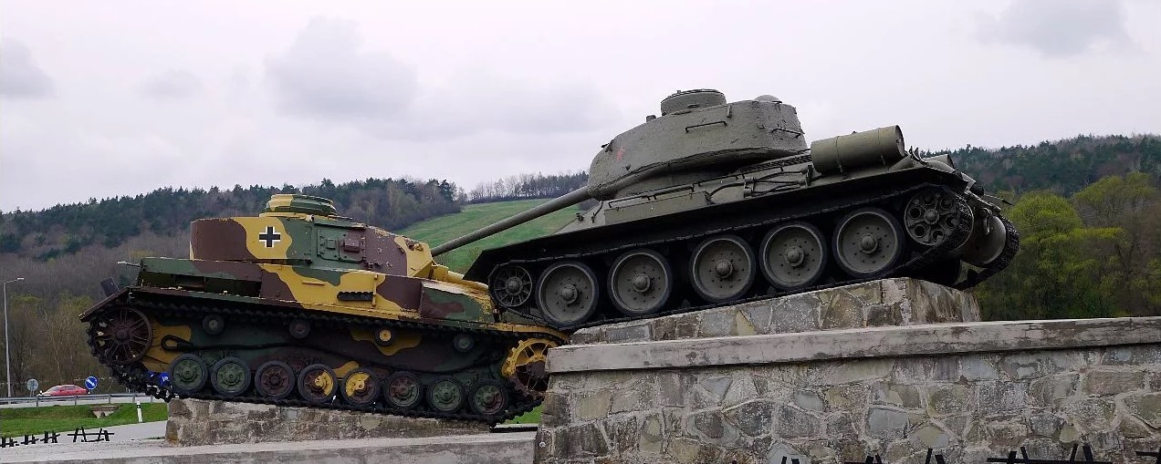 “And the battlefield rests on tanks...” Or a few words about monuments - My, Story, Weapon, Tanks, Monument, Longpost