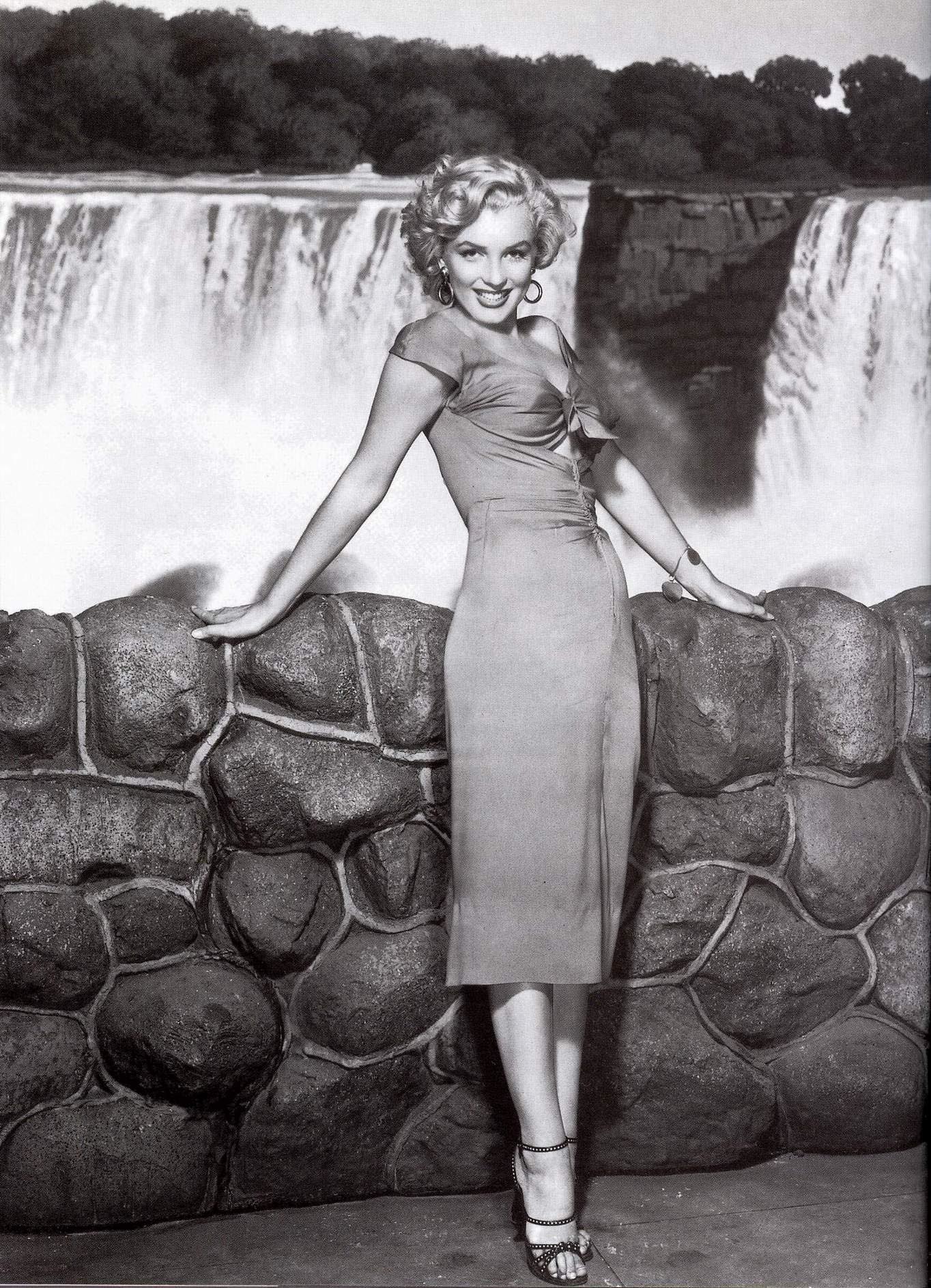 Film Niagara 1953 (XXXVIII) Cycle Magnificent Marilyn - 211 - Cycle, Gorgeous, Marilyn Monroe, Actors and actresses, Celebrities, Photos from filming, Movies, Hollywood, USA, Cinema, 1952, 1953, Blonde, Longpost, 20th century, Film Niagara