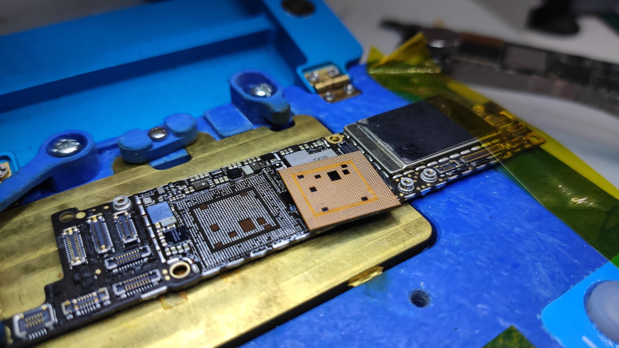 Repair as a diagnostic stage. iPhone XR - My, Moscow, Diagnostics, Repair of equipment, iPhone, iPhone XR, The fall, Soldering, Micro soldering, Longpost