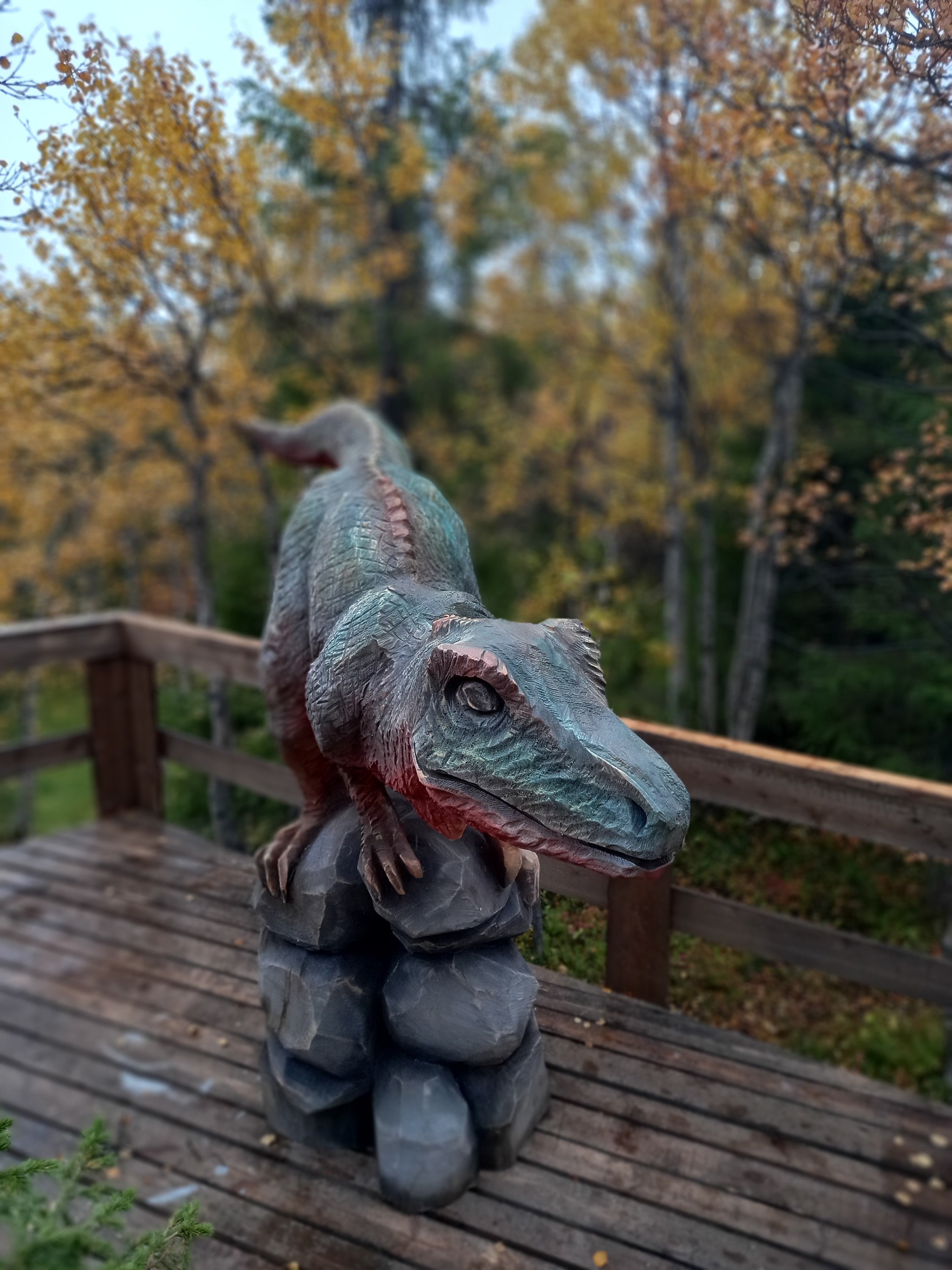 The era of dinosaurs in the Arctic. Chainsaw carving - My, Wood carving, Thread, Wood sculpture, Tree, Carving, Woodworking, The photo, Dinosaurs, Longpost, Video