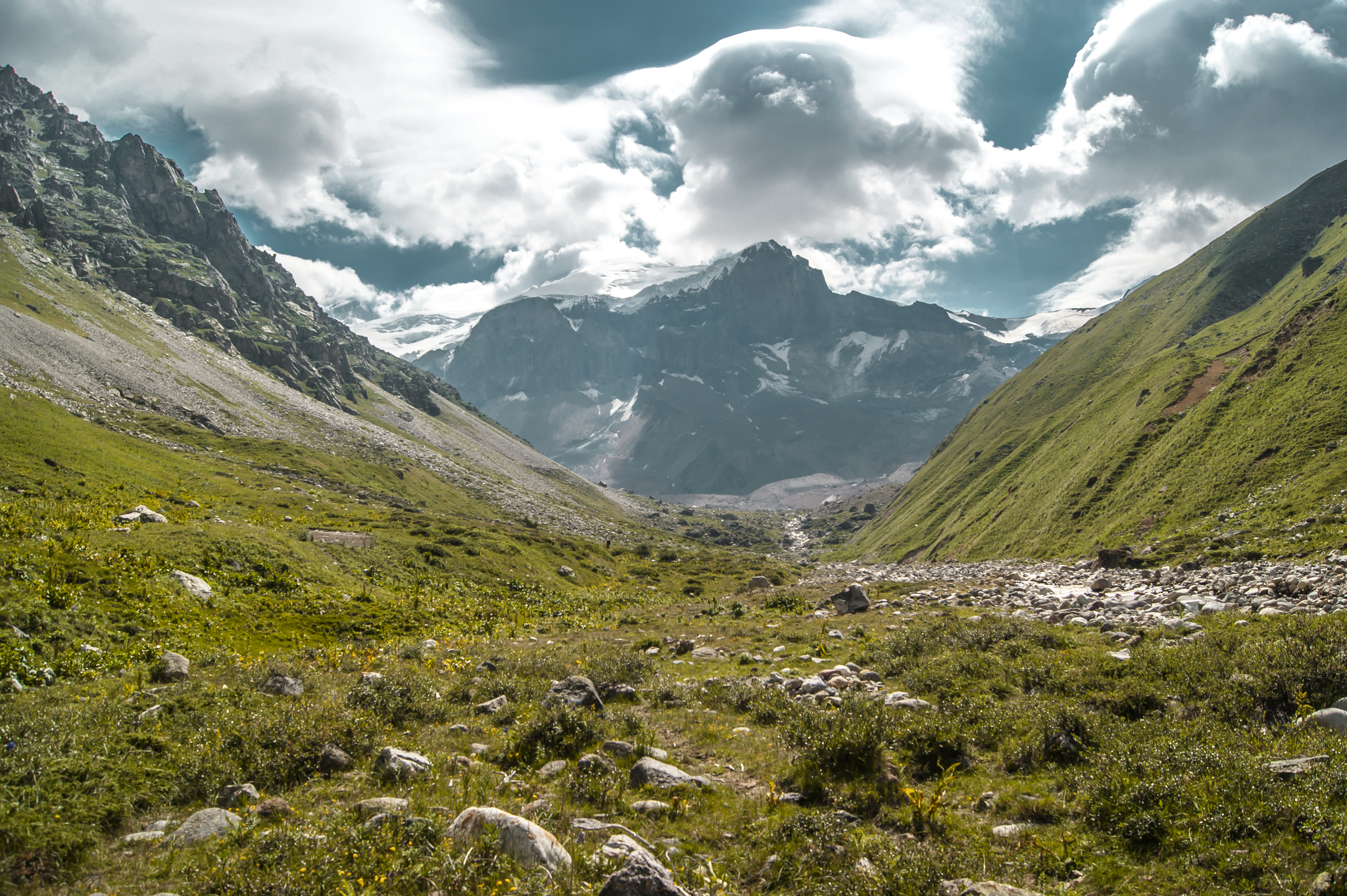 Kukurtli-Kol-Bashi - My, The photo, The mountains, Beginning photographer, Elbrus, The rocks, Tourism, Hike, Mountain tourism, Longpost, Nature