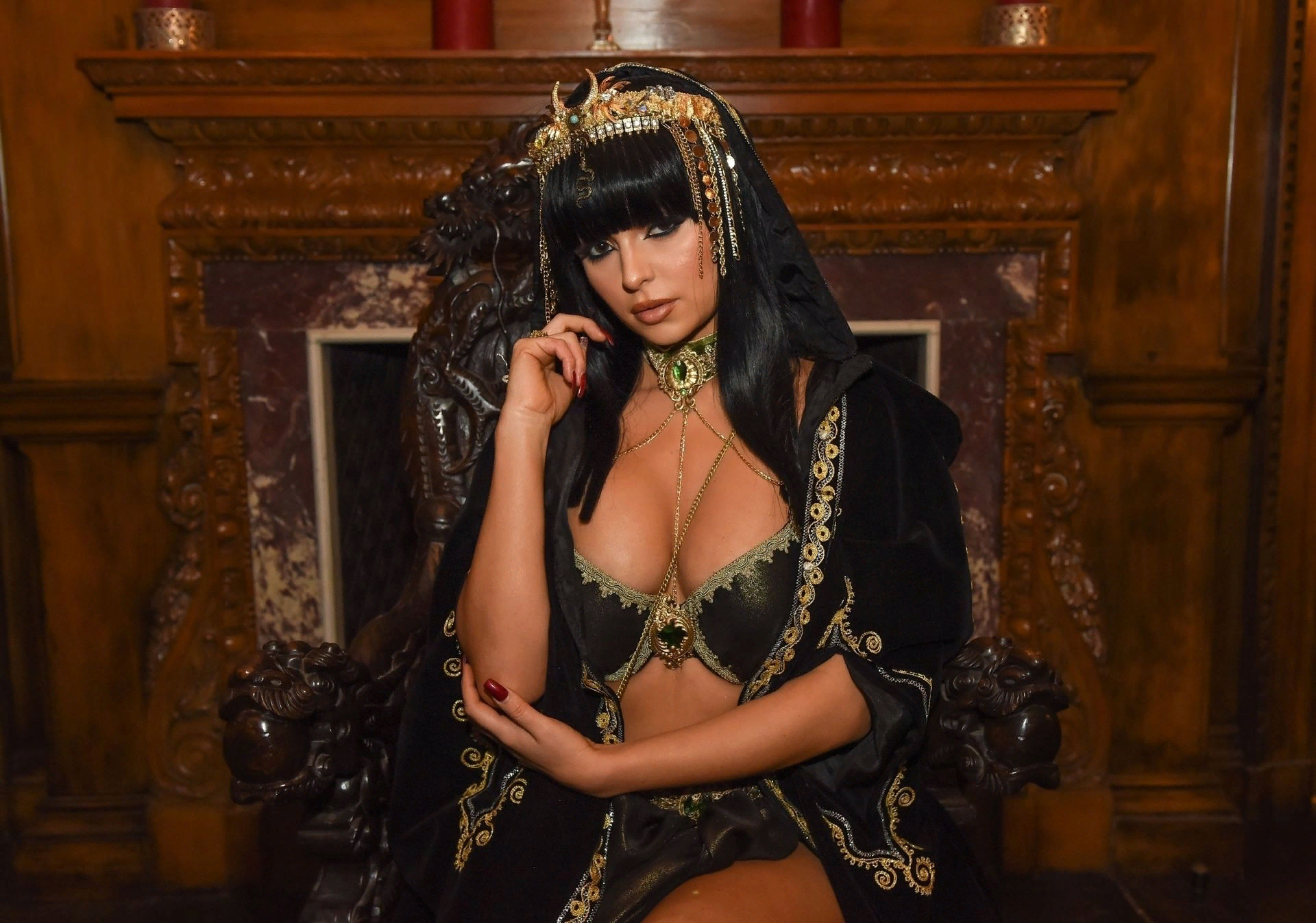 New Cleopatra - NSFW, Costume, Cleopatra, Foreshortening, Models, Top Model, Longpost, Girls