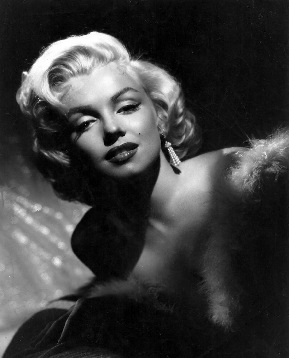 Photographer Frank Povolny (XIV) “Magnificent Marilyn” series - episode 242 - Cycle, Gorgeous, Marilyn Monroe, Beautiful girl, Actors and actresses, Celebrities, Blonde, Longpost, Black and white photo, 1953, 50th, 20th century, The photo