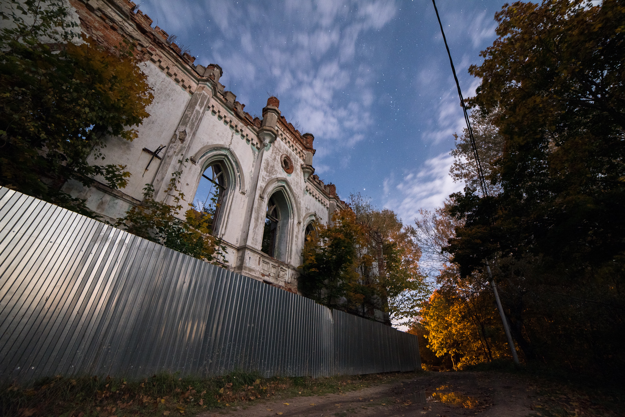 Kolosovsky Castle at night - My, Barin, Manor, Lock, Aleksin, Night shooting, Moonlight, Video, Longpost