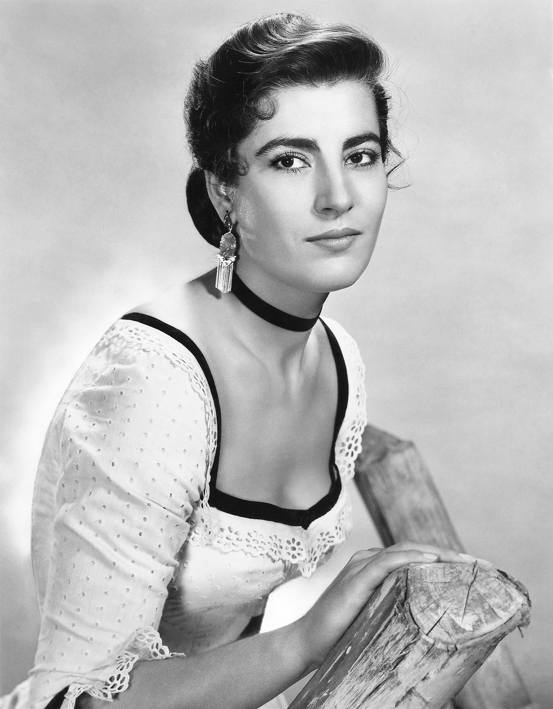 Актриса Греции Ирен Папас — Greece Actress Irene Papas - Актеры и актрисы, Легенда, Греки, Брюнетка, Девушки, Ретро, Длиннопост