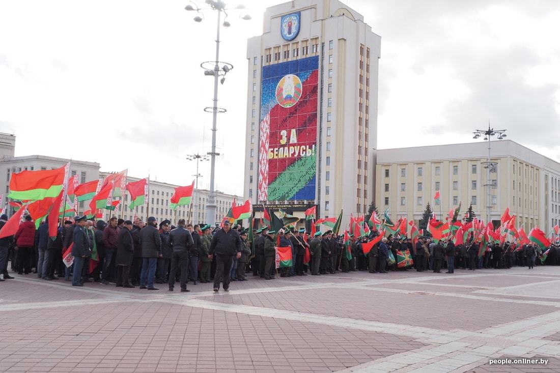 Two very different rallies - Republic of Belarus, Retirees, Procession, Politics, Video, Longpost, Rally, TUT by, Onliner by