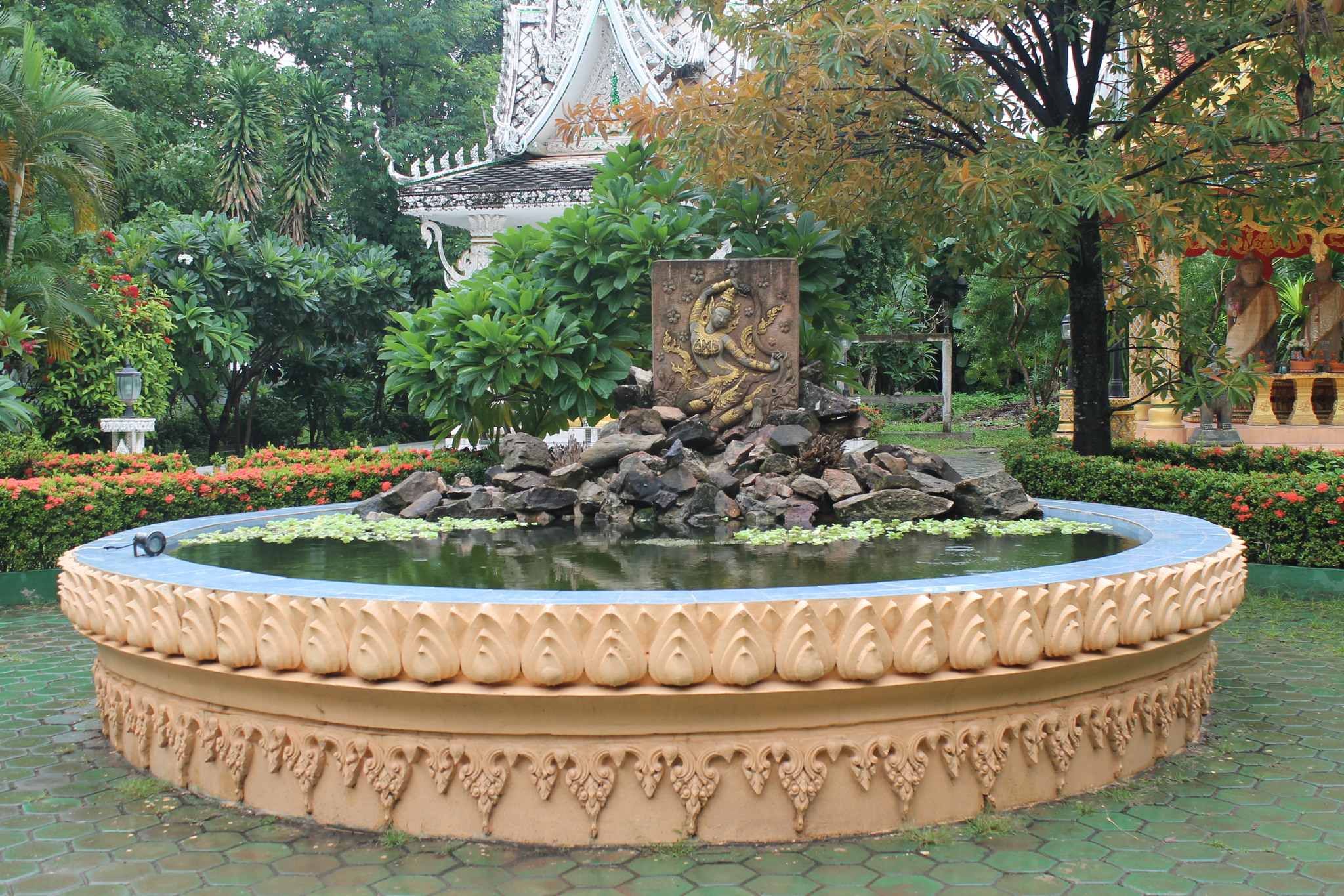 Vientiane is a city of legends and ancient temples. That Dam Stupa. Simuang Temple and temples on Settathirata Avenue - My, Vientiane, Temple, Asia, Travels, Longpost