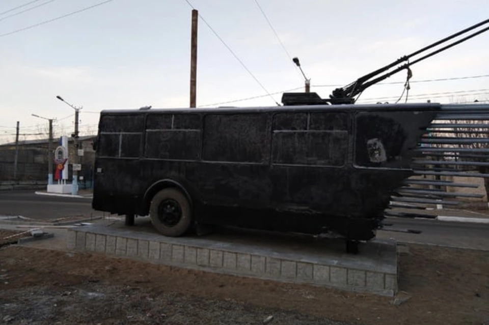 Chita residents were surprised by the strange composition near the depot - news, Sculpture, Transbaikalia, Chita, Trolleybus