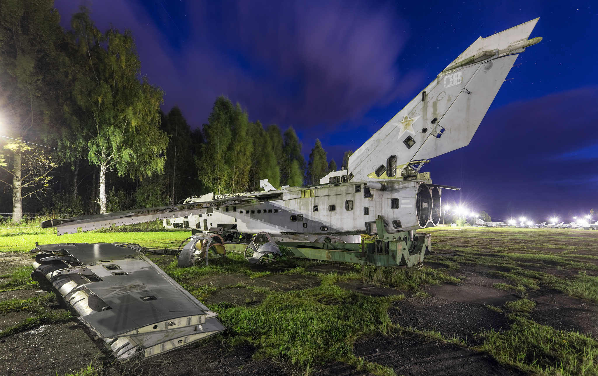 MIG-31 AND SU-24 on the outskirts of a military airfield - My, Abandoned, Aviation, MiG-31, Su-24, Urbanphoto, Fighter, Aerodrome, Longpost