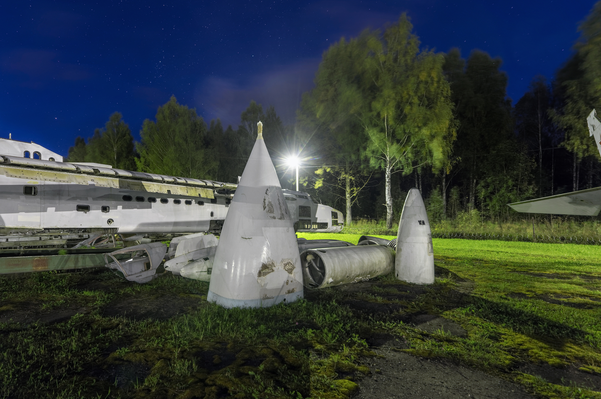 MIG-31 AND SU-24 on the outskirts of a military airfield - My, Abandoned, Aviation, MiG-31, Su-24, Urbanphoto, Fighter, Aerodrome, Longpost