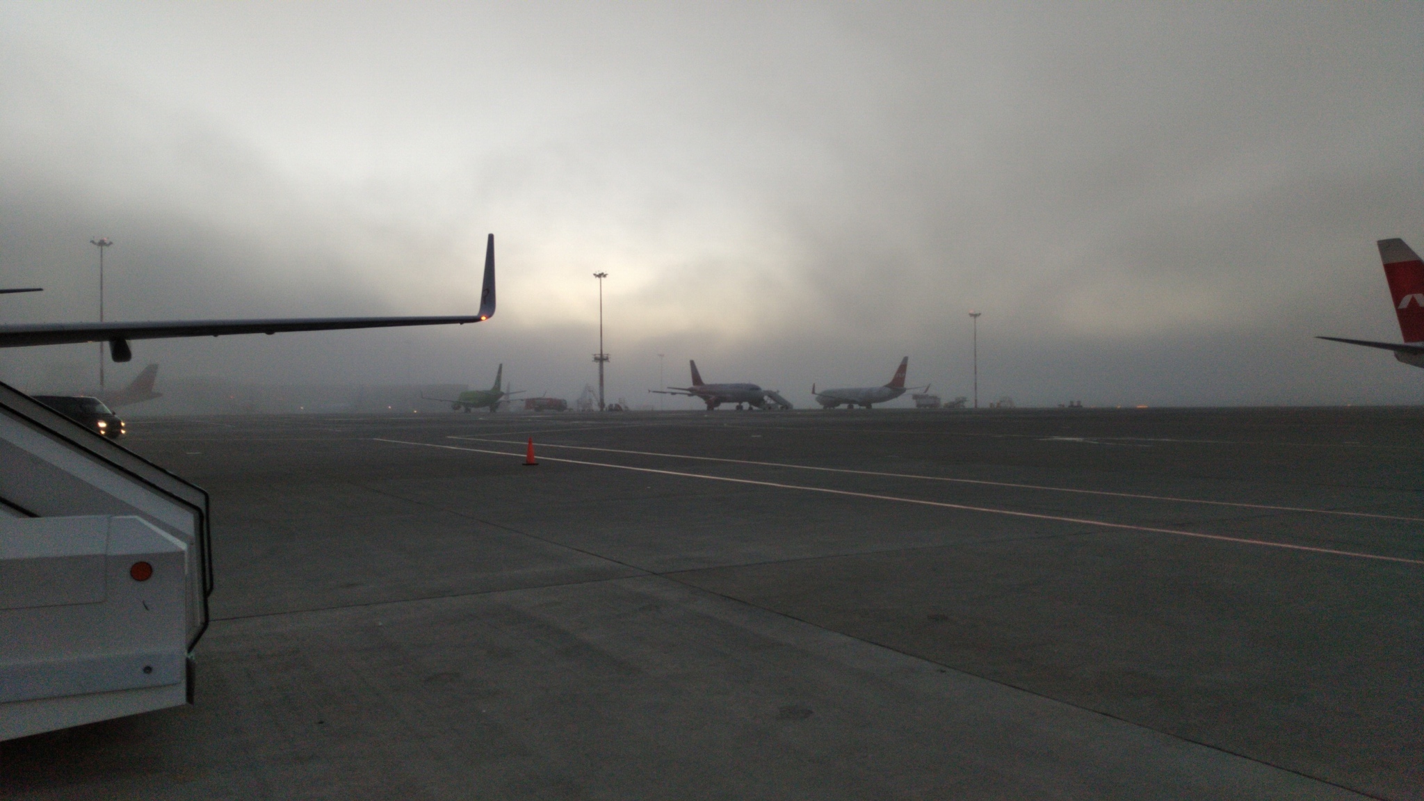 It's a little foggy in St. Petersburg - My, The airport, Passenger aircraft, The photo, Work, Longpost