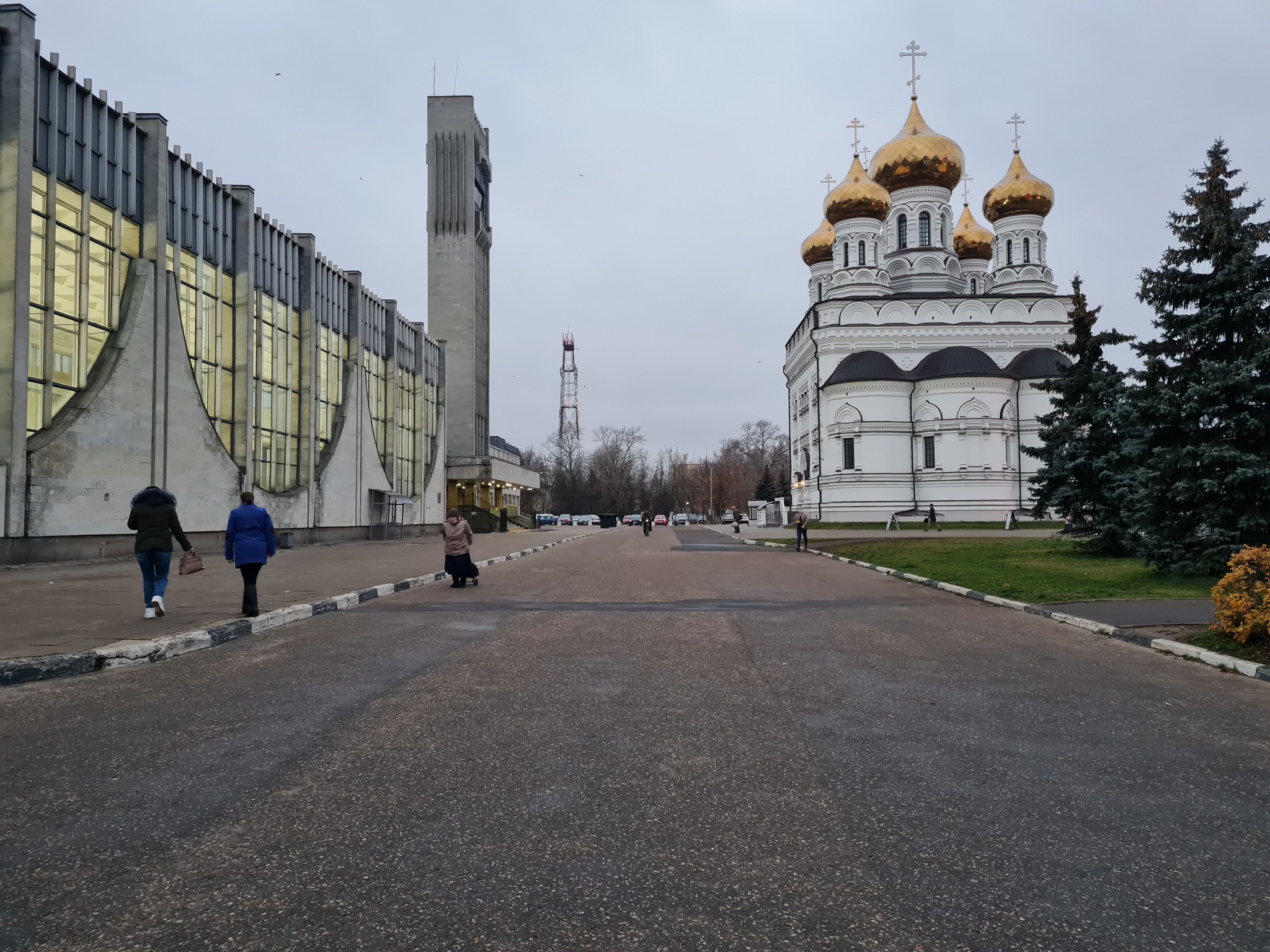 3,5 дня в Твери. День 1. Все еще не понимаю, но уже люблю! или 9 чудес Твери - Моё, Путешествие по России, Путешествия, Тверь, Барак, Эстетика ебеней, Длиннопост, Река Волга