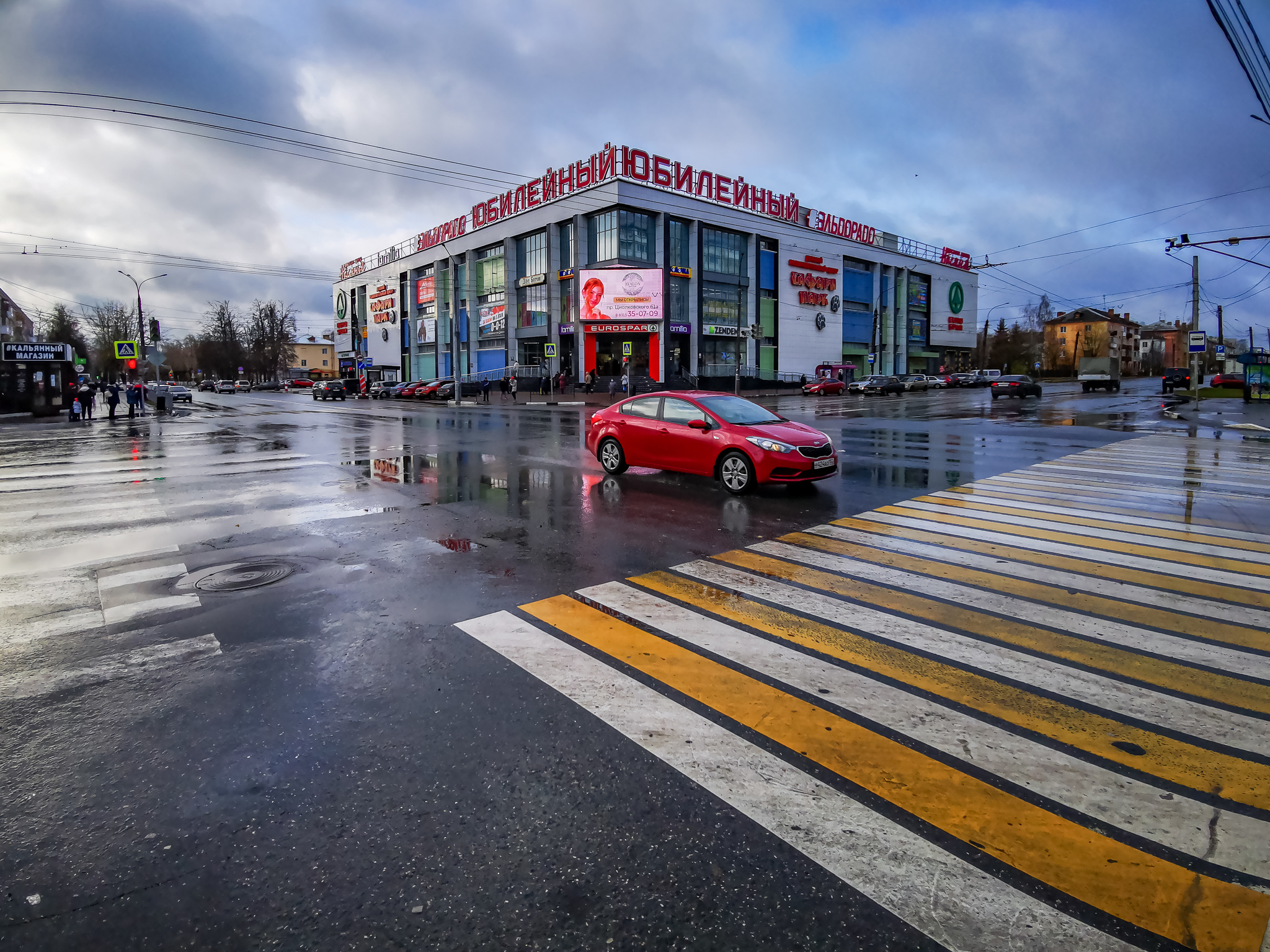 Urban - My, Mobile photography, Bike ride, Town, Rain, A bike, Architecture, Longpost, Dzerzhinsk