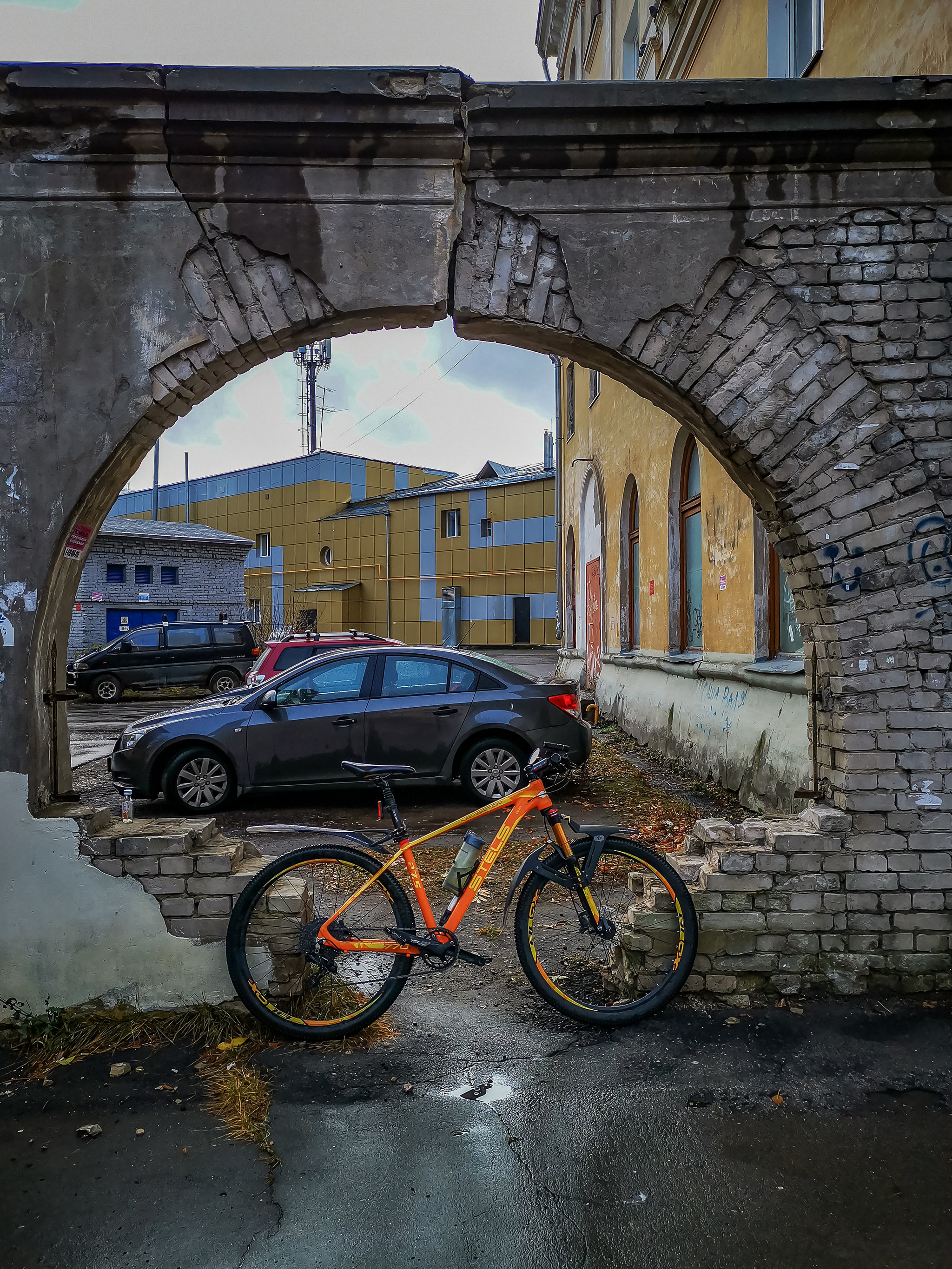 Urban - My, Mobile photography, Bike ride, Town, Rain, A bike, Architecture, Longpost, Dzerzhinsk