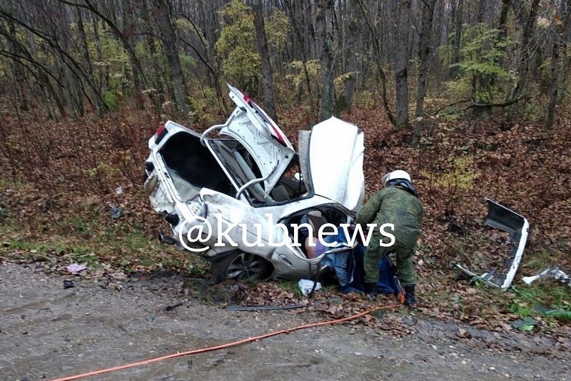 In a serious accident with a toner and a car, 4 people were killed, 2 were injured - news, Road accident, Negative, Victim, Краснодарский Край, Longpost