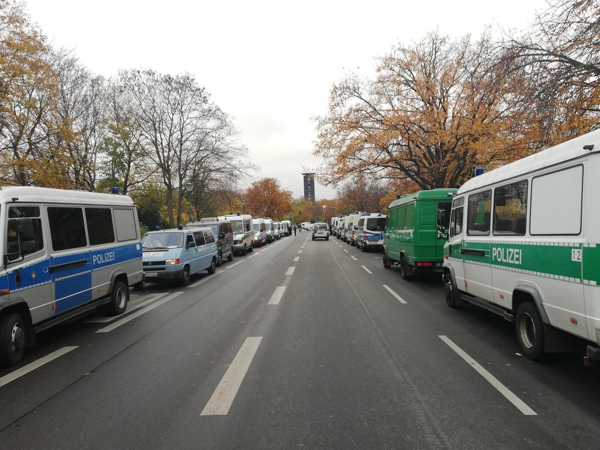 Разгон демонстрации в Берлине. 18.11.2020 - Политика, Протест, Германия, Ангела Меркель, Сарказм, Colonelcassad, Видео, Длиннопост