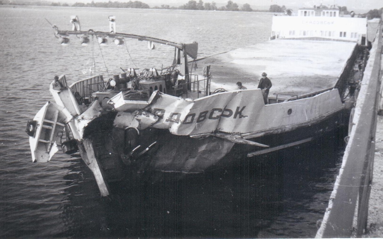 Skadovsk, which will definitely not float away anywhere - Chernobyl, Skadovsk, Ship