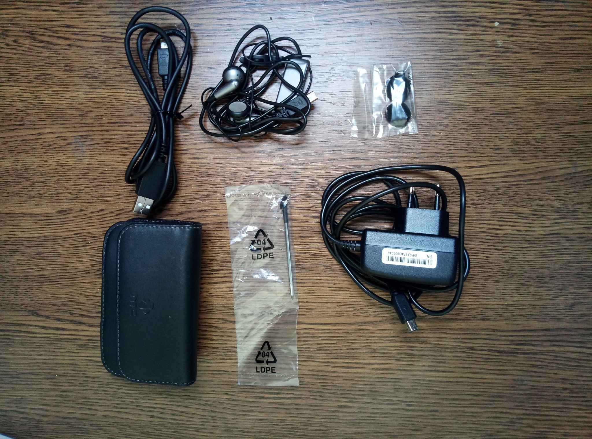 Review on HTC Gene. Part 1: Unboxing - My, Unpacking, Kpc, Windows mobile, Longpost